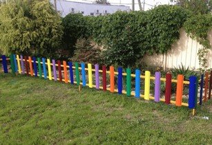 Декоративное ограждение участка в гостинице г. Барнаул